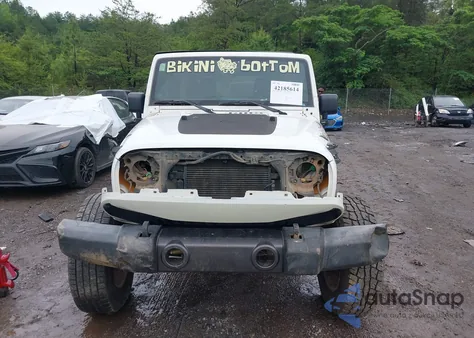 2013 Jeep Wrangler Unlimited Sport from USA, damaged, VIN 1C4BJWDG9DL699472